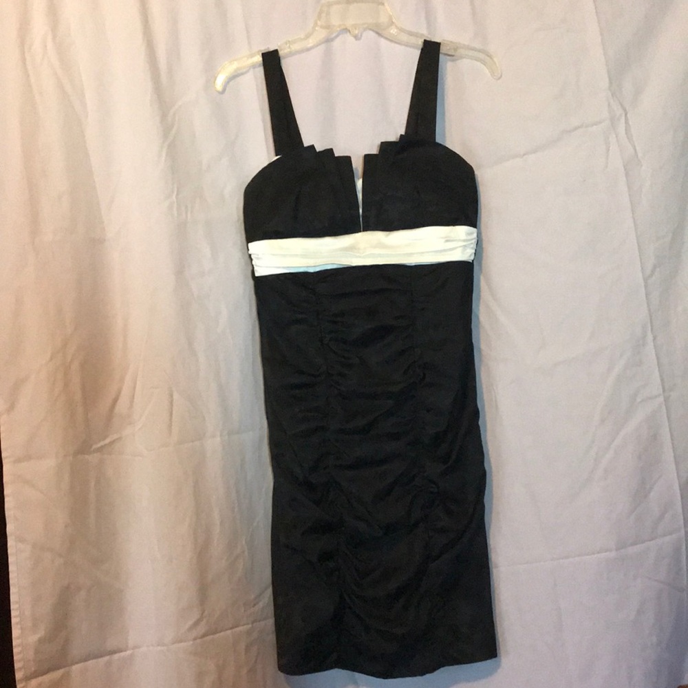 Black and white dress perfect for a wedding!